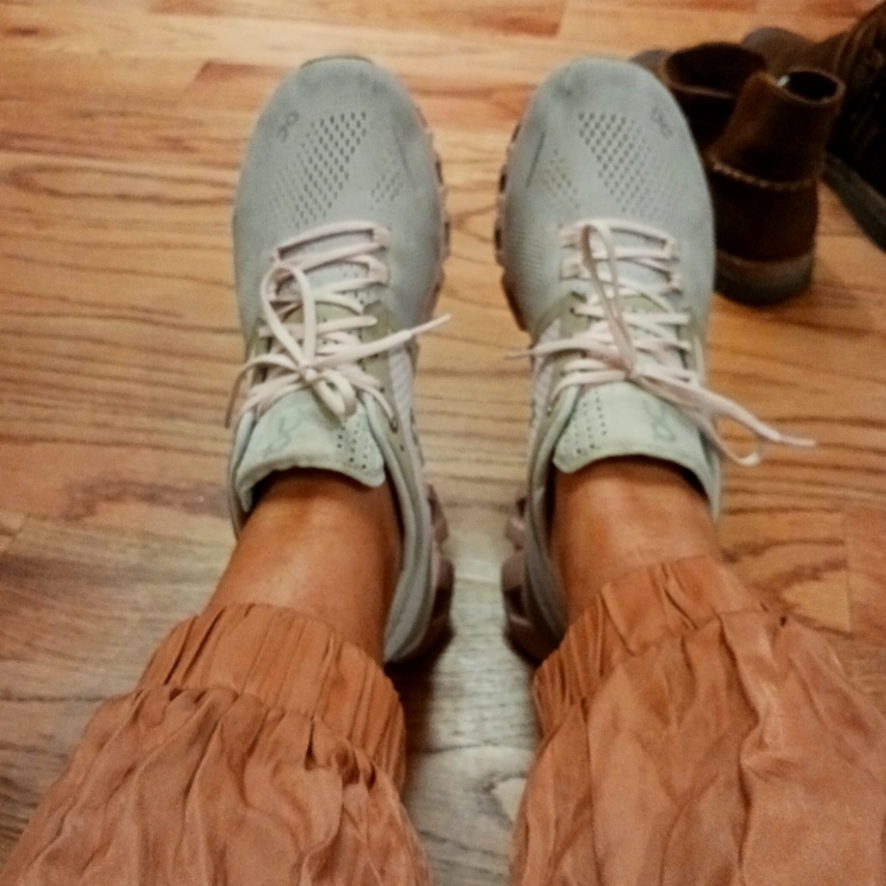 OC tennis shoes